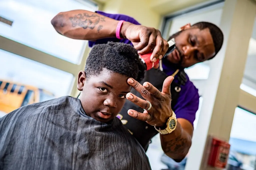 Haircut: Cops & Barbers provided haircuts