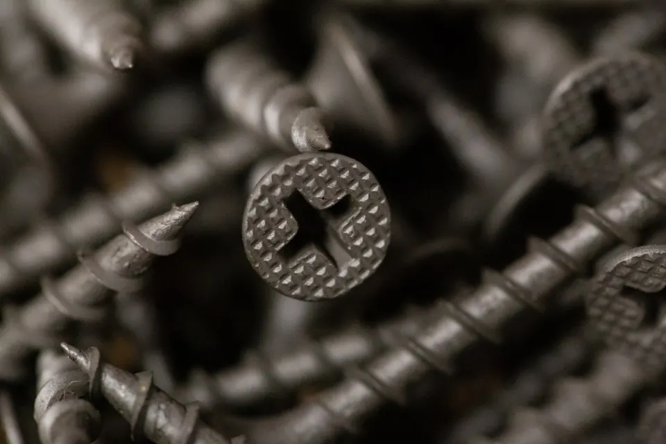 Assembly: Macro Screws