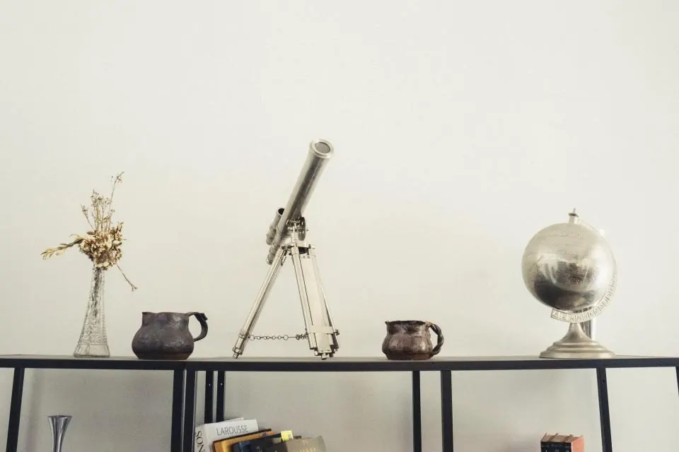 Mounting: Telescope Globe