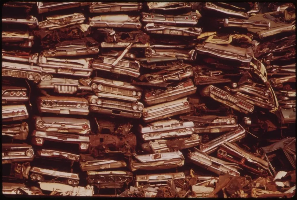 Auto lot cleanouts: Stacked Cars City Junkyard Will