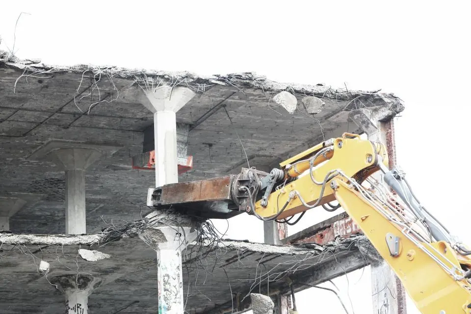 Demolition waste: Construction Demolition
