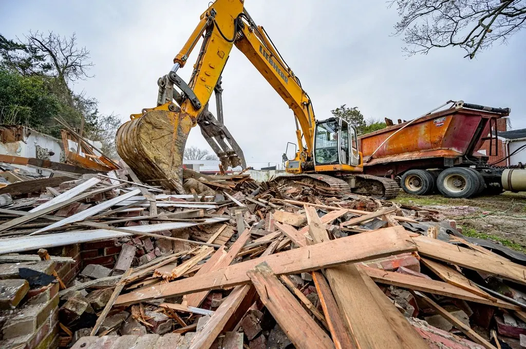 Demolition waste: Vacant House Demolition City's Planning