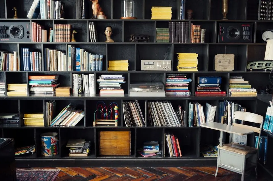 Estate cleanouts: Bookshelf Shelves