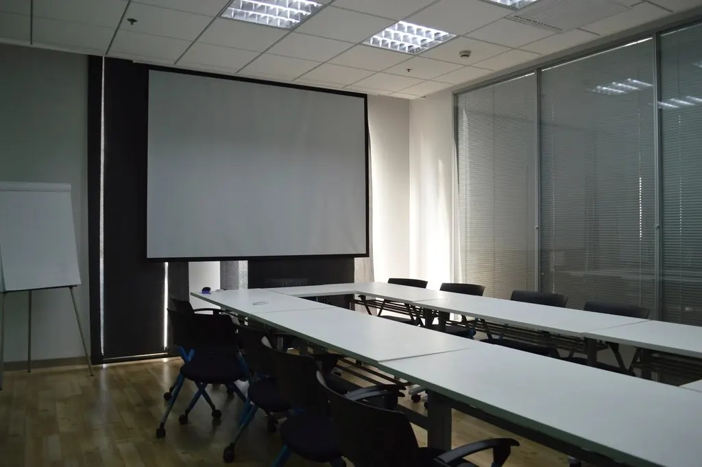 Office cleanouts: Empty office meeting room