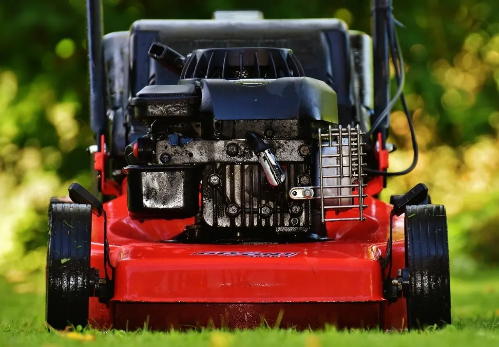 Lawn mowing: Lawn mower