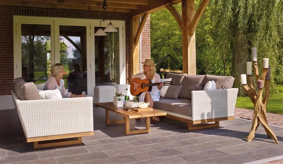 Furniture delivery: Chair Sofa