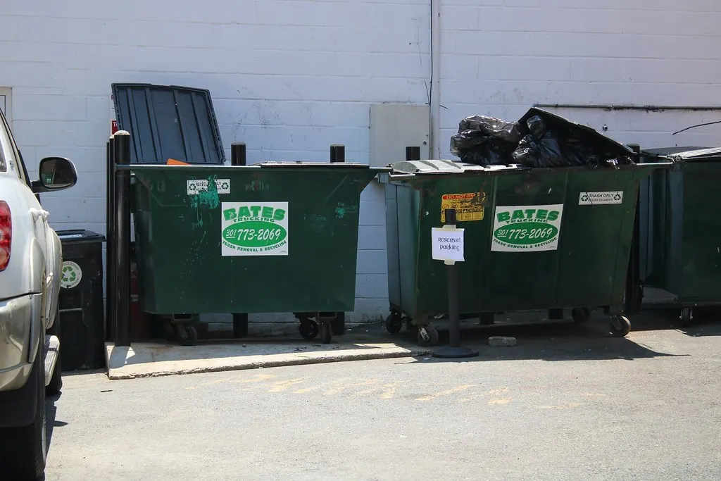 Junk removal: Bates RL dumpsters