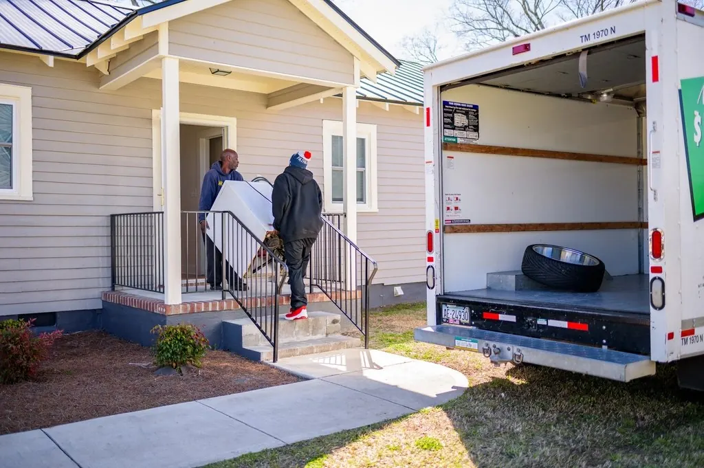 Local moving: Roosevelt Avenue Closing Tuesday, March