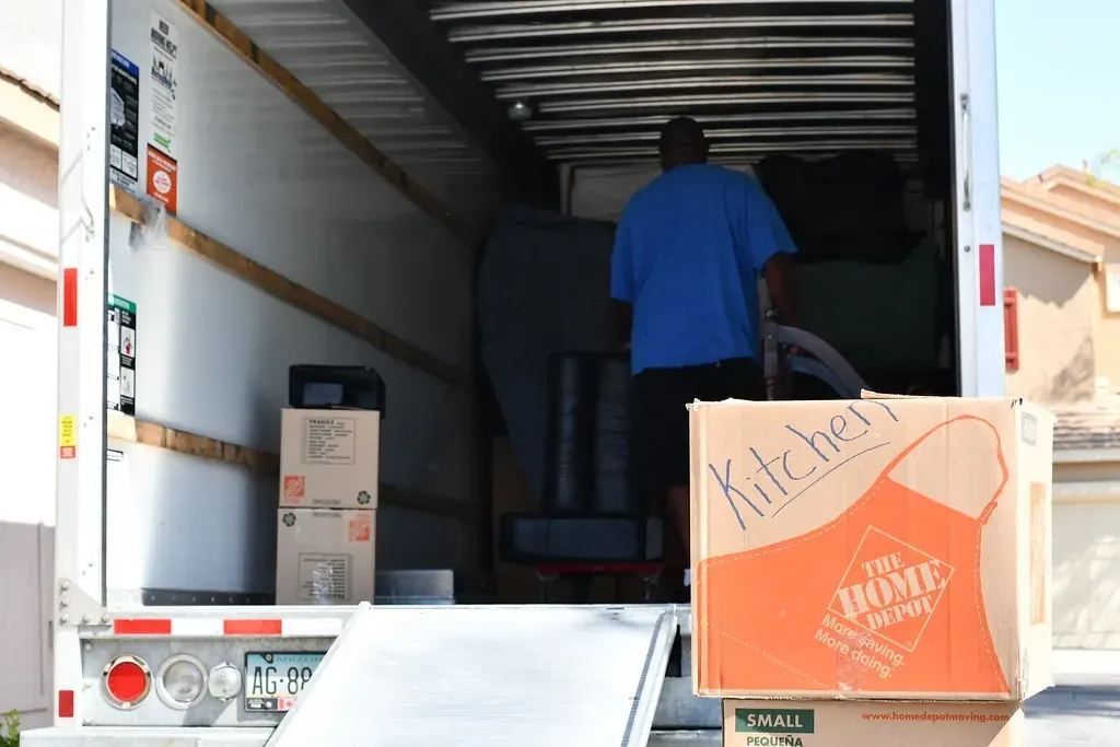 Local moving: Moving Box Outside of Rental Truck