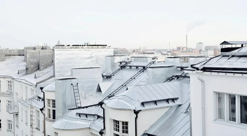 Roof snow removal: Helsinki Rooftops